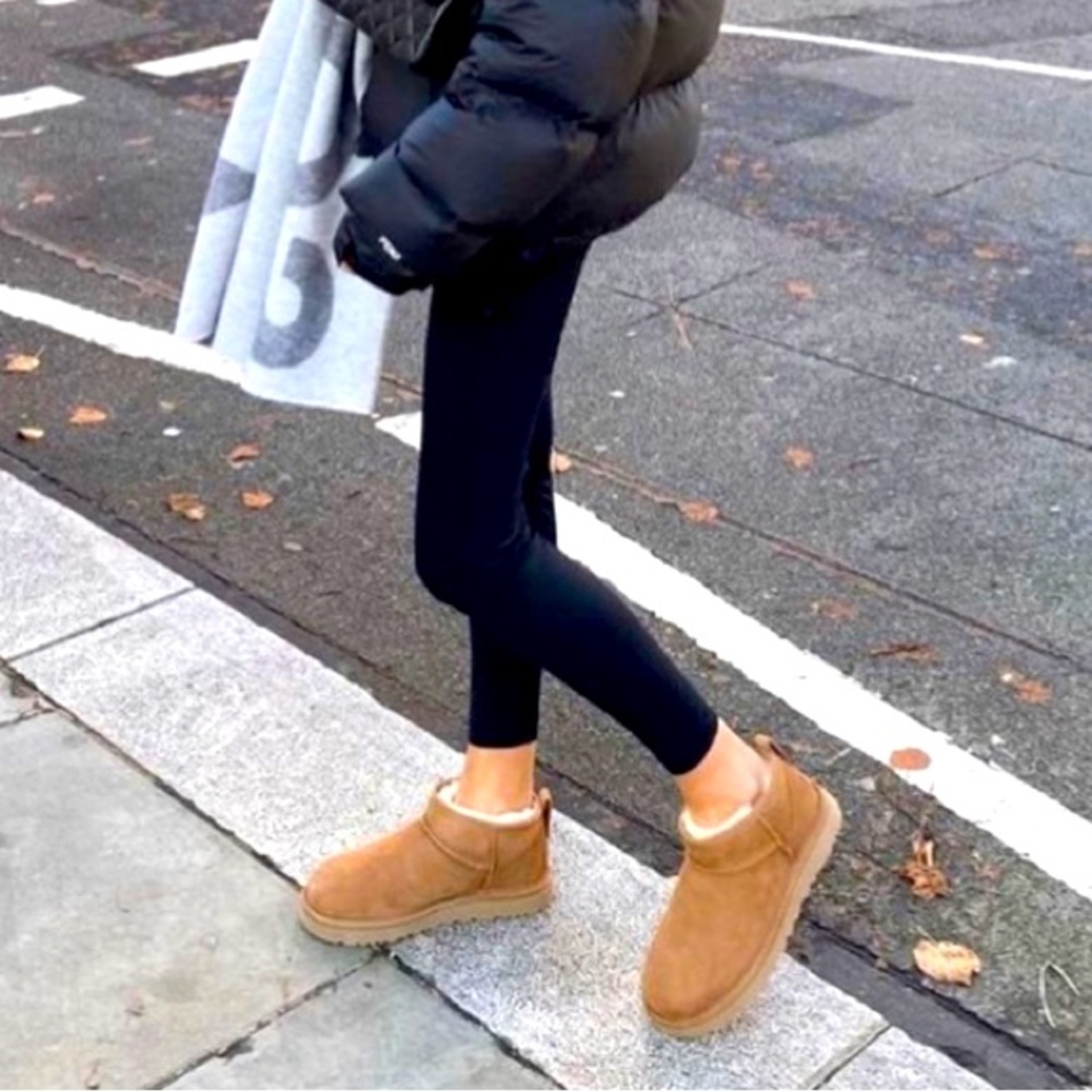 CozyToes classic ultra mini boot